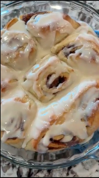 ICE CREAM CINNAMON ROLLS (CARMEN JOHNSTONS) RECIPE